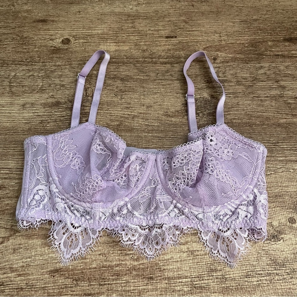 Victoria's Secret Light Purple Push Up Without Padding Bra Size 32D